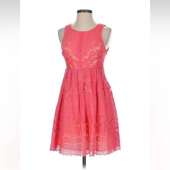 NWOT: Free People Rocco Cherry Floral Lace Pointelle Lined Cutout Back Dress• 4 - Picture 5 of 10